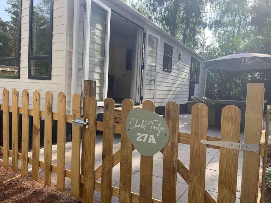 Chalet Toetje Op De Veluwe Хундерло Екстериор снимка