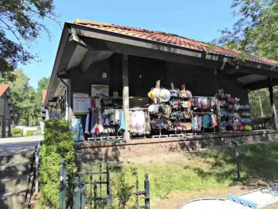 Chalet Toetje Op De Veluwe Хундерло Екстериор снимка
